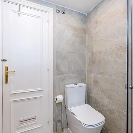 Modern 3 Bedroom In Puerto Banus With Sea Views