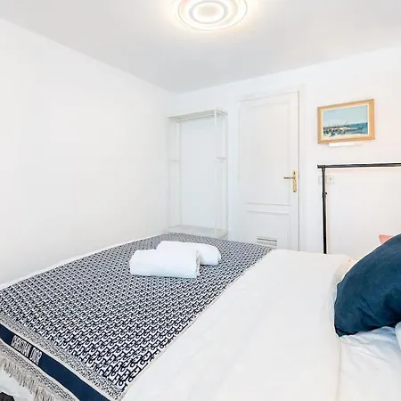 شقة Modern 3 Bedroom In Puerto Banus With Sea Views