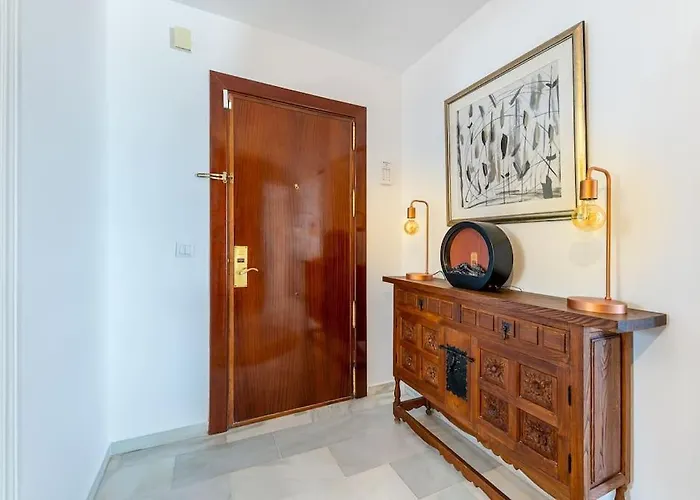 Modern 3 Bedroom In Puerto Banus With Sea Views * 马尔韦利亚