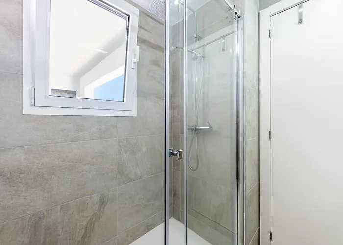 Modern 3 Bedroom In Puerto Banus With Sea Views 公寓 马尔韦利亚