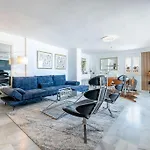 Modern 3 Bedroom In Puerto Banus With Sea Views Apartment Marbella