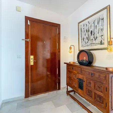 Modern 3 Bedroom In Puerto Banus With Sea Views * Marbella